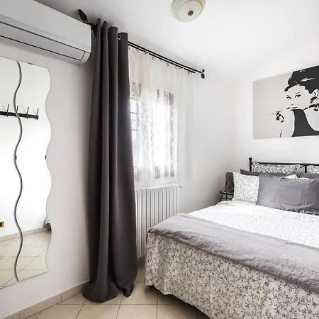 Villa Casa Delle Noci Country House, Pool &