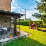 Casa Delle Noci Country House, Pool & Willa Modena