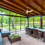 Casa Delle Noci Country House, Pool & Willa Modena