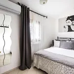 Villa Casa Delle Noci Country House, Pool &