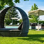 Casa Delle Noci Country House, Pool & Modena
