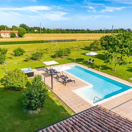 Casa Delle Noci Country House, Pool & Μόντενα