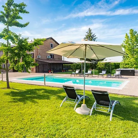 Casa Delle Noci Country House, Pool & * Μόντενα