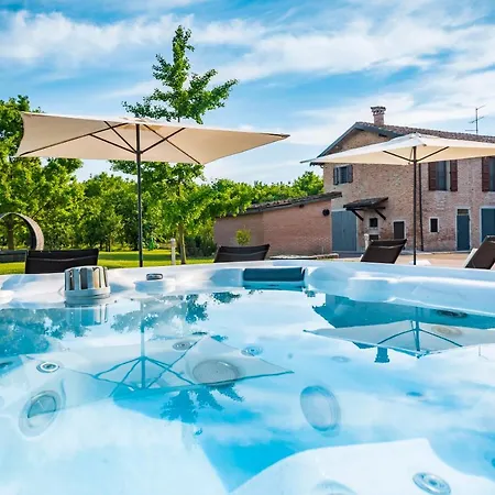Casa Delle Noci Country House, Pool & * Μόντενα